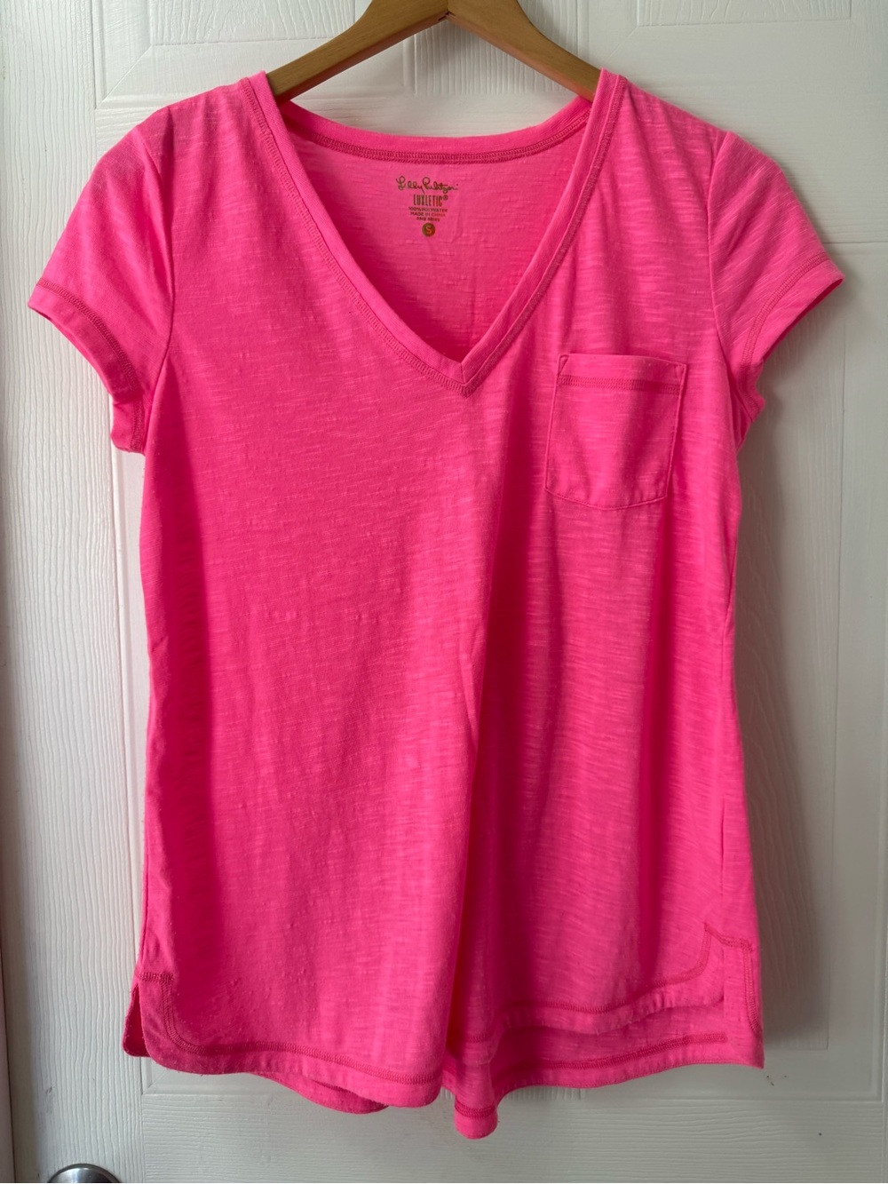 Lilly Pulitzer Neon Pink V‑Neck Short Sleeve Tee with Pocket